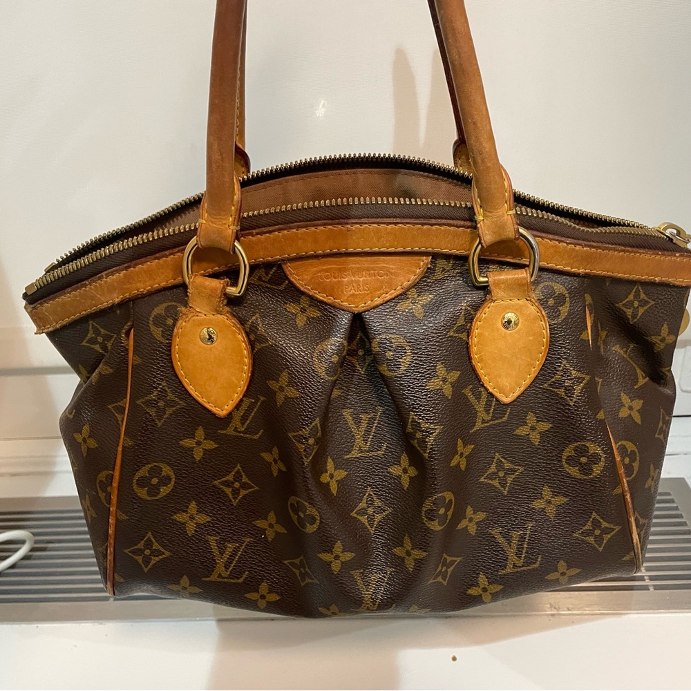 Authentic Louis Vuitton Tivoli PM